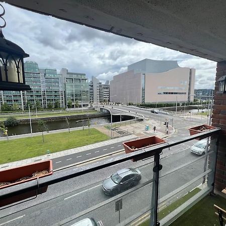 Apartamento Stylish Flat With River View Dublín Exterior foto
